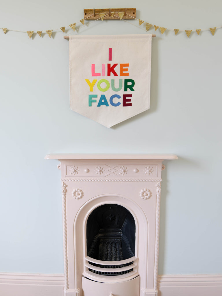 I like your face wall banner.