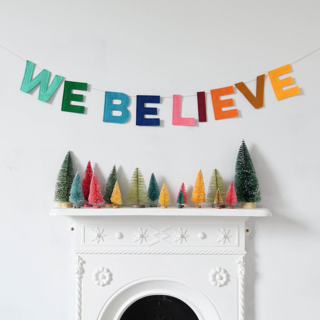 We Believe  Christmas garland